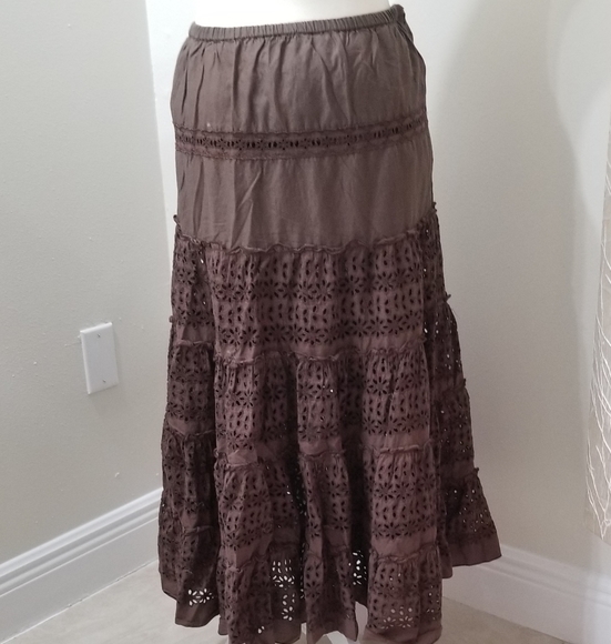Kaktus Dresses & Skirts - Nice brown skirt size L KAKTUS Brand